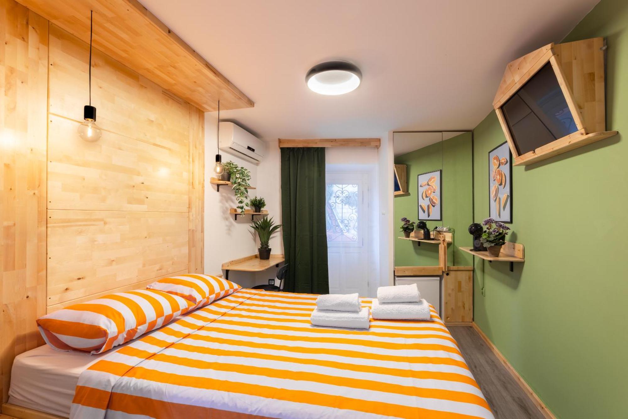 Appartement & Split-two Different Units!