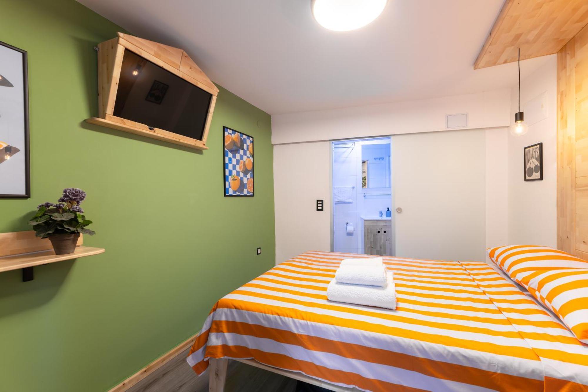 & Split-two Different Units! Appartement Split